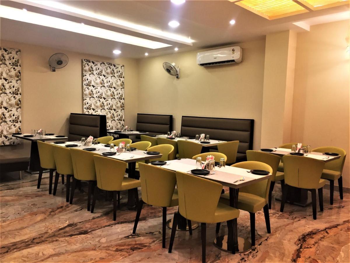 קוטה Hotel Bharat מראה חיצוני תמונה