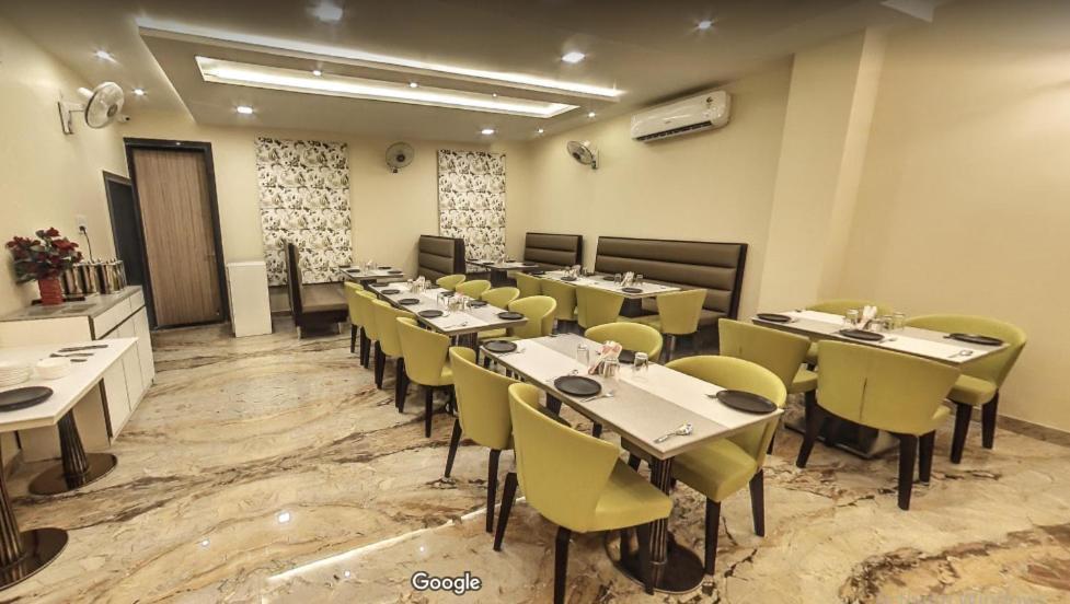 קוטה Hotel Bharat מראה חיצוני תמונה