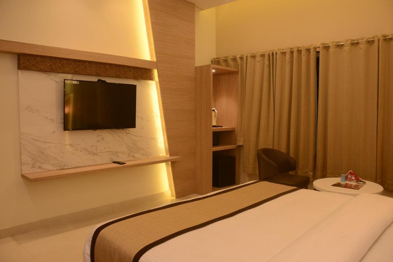 קוטה Hotel Bharat מראה חיצוני תמונה