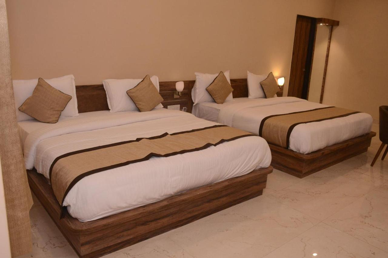 קוטה Hotel Bharat מראה חיצוני תמונה