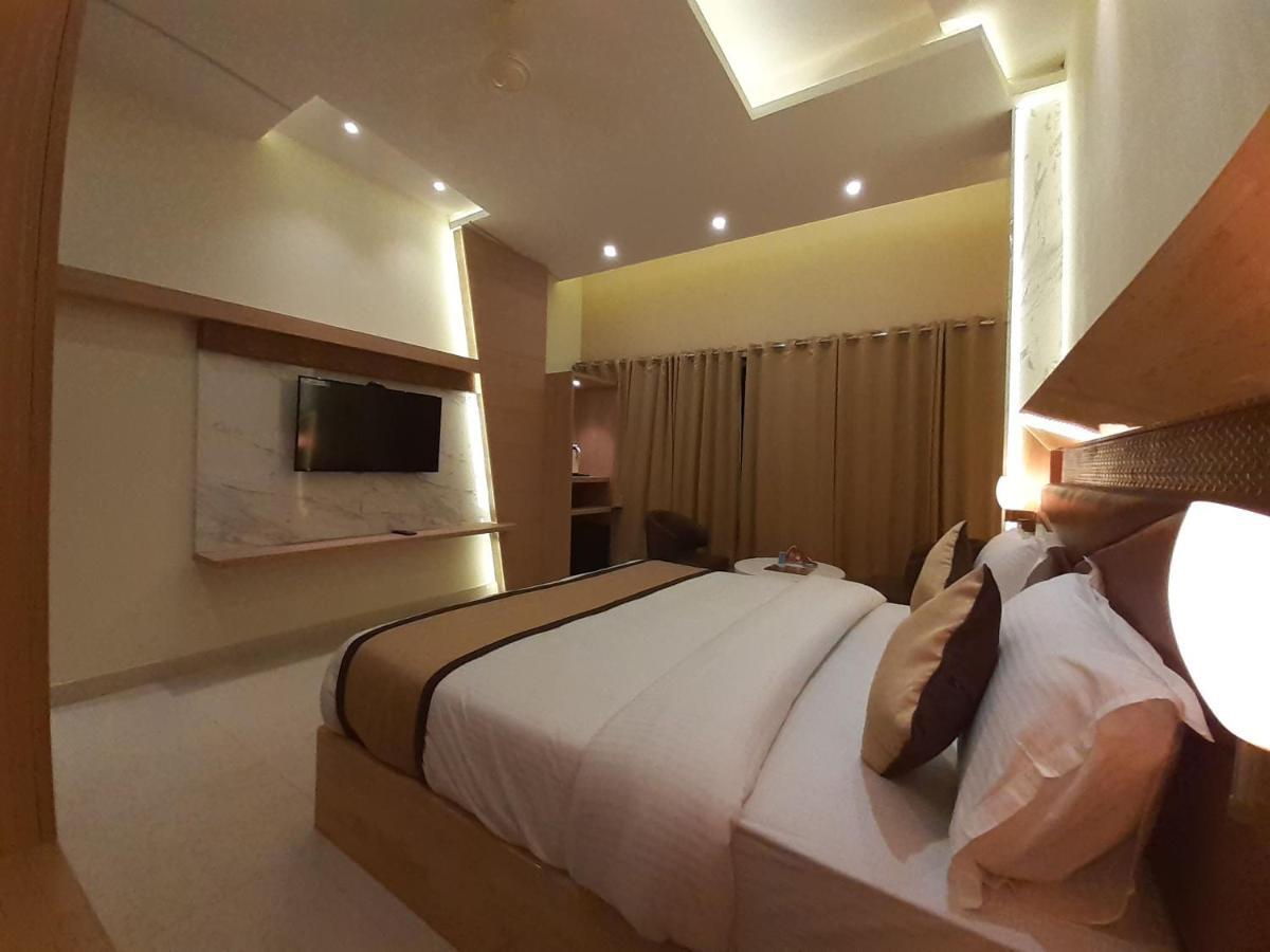 קוטה Hotel Bharat מראה חיצוני תמונה
