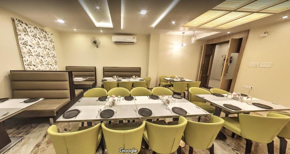 קוטה Hotel Bharat מראה חיצוני תמונה